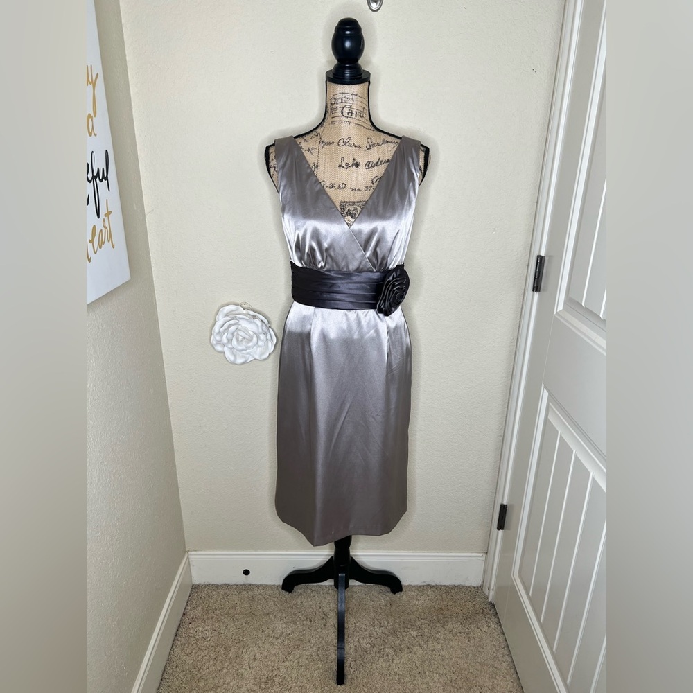 NTM Eliza J Silver Satin Sheath Dress Sz 10 Deep V Neck Cocktail Formal Rosette